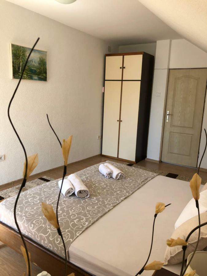 Apartman Nina2 Risan Dış mekan fotoğraf