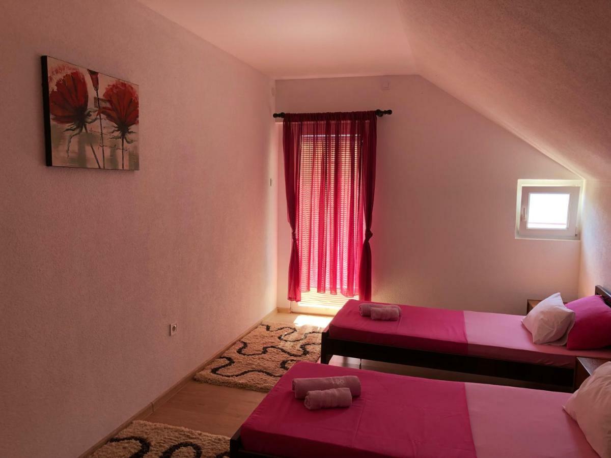 Apartman Nina2 Risan Dış mekan fotoğraf